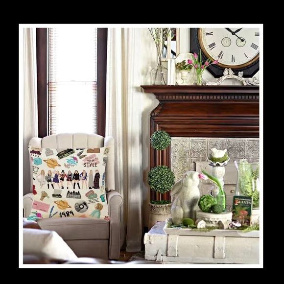 Taylor Swift Pillow! Perfect for a Swiftie’s Bedroom! New design for Eras Tour - Picture 4 of 5